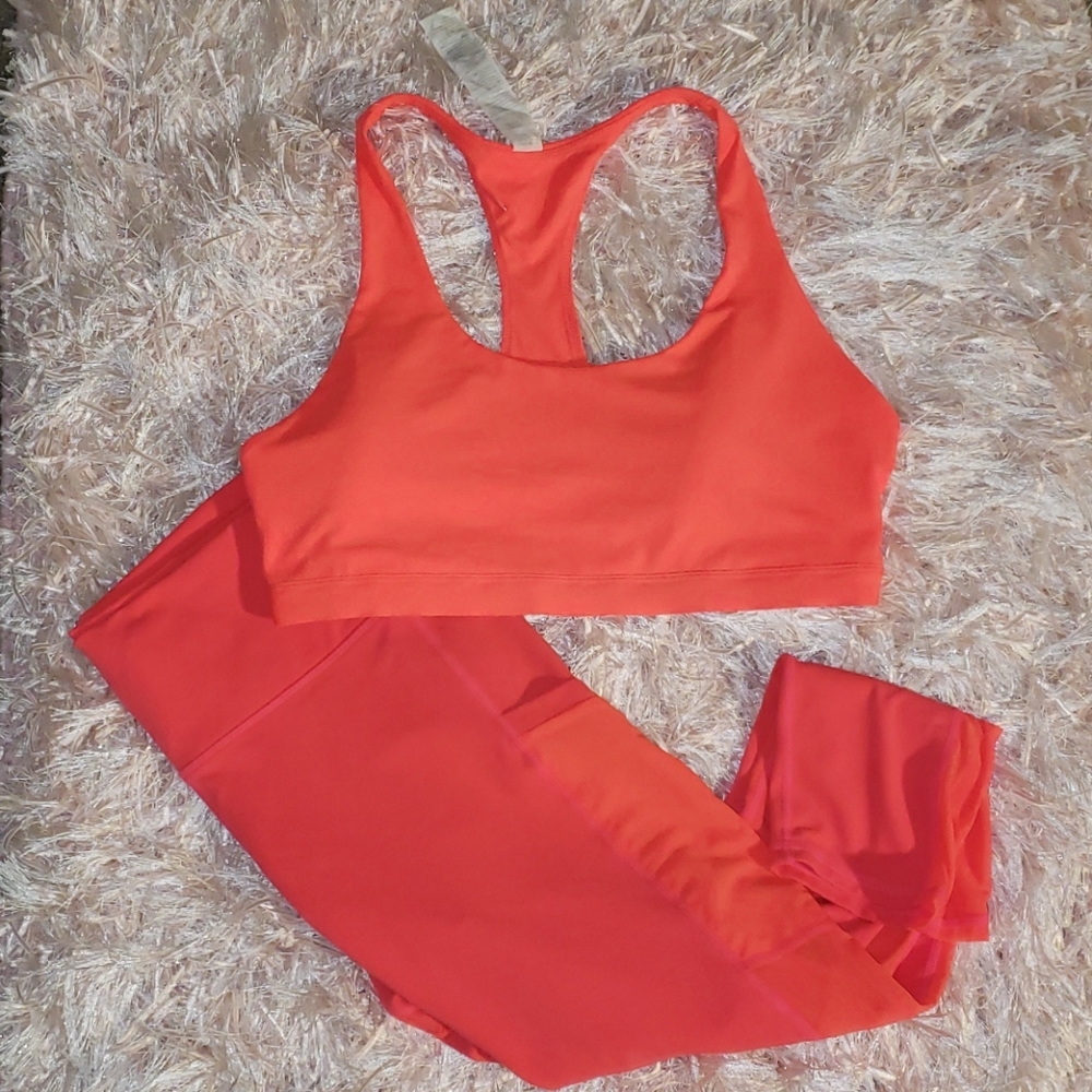 Fabletics set (Coral Pop)